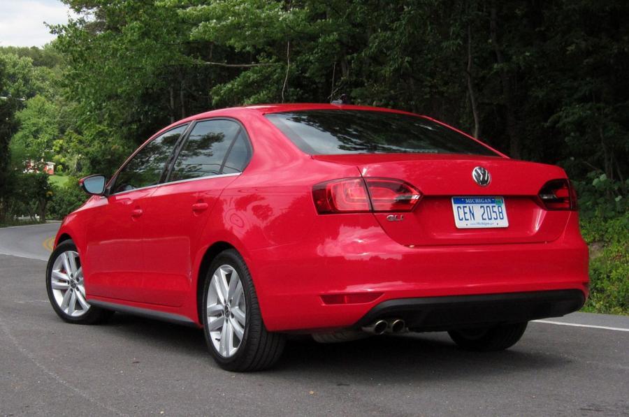  Volkswagen Jetta GLI 2012 года  (фото 13 из 49)